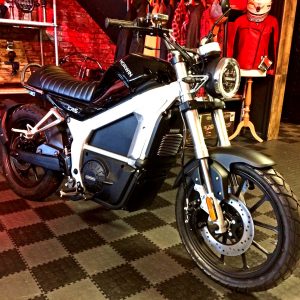 Horwin CR6 electric at Chas Mann Motorcycles (3)