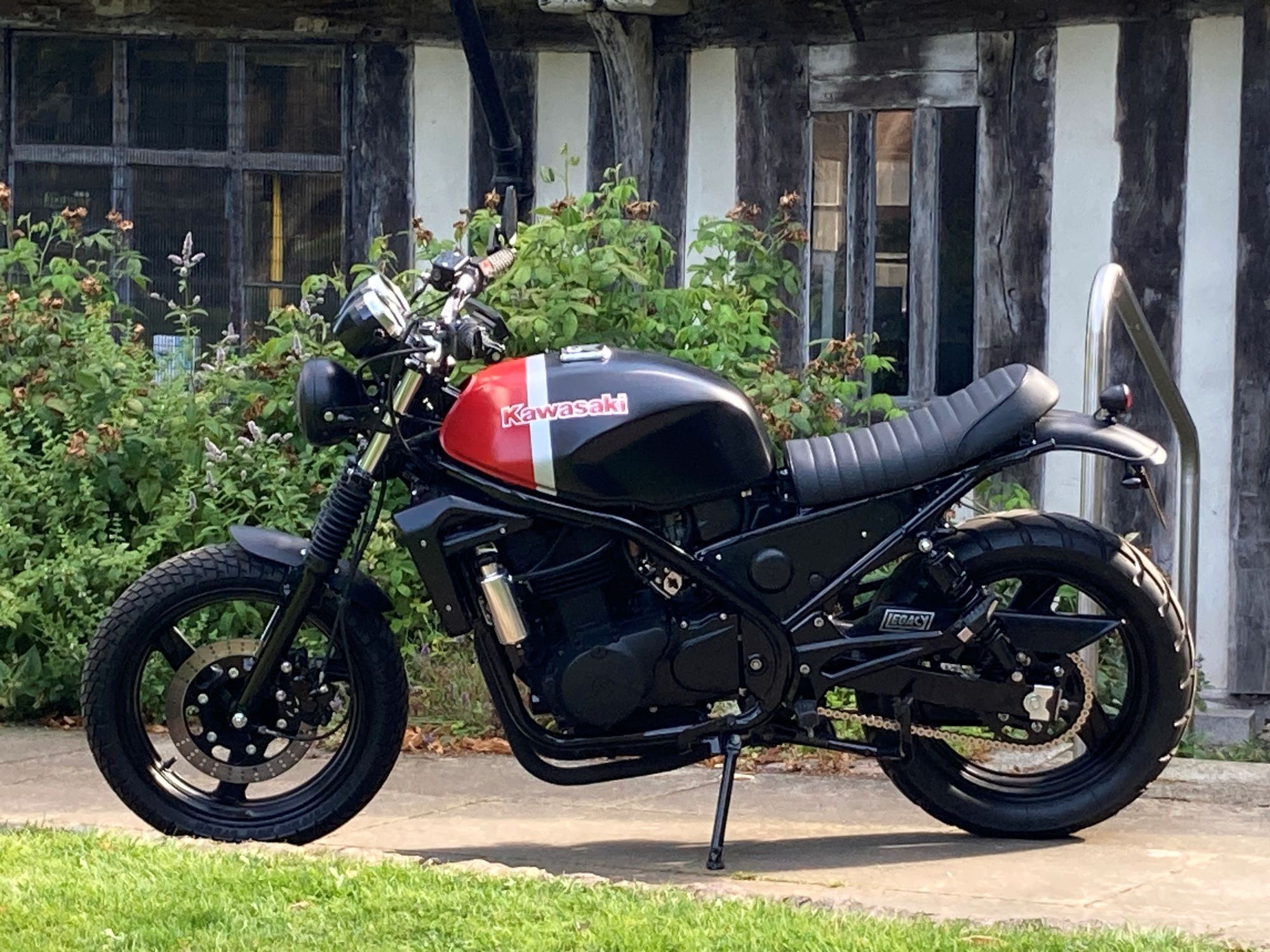 Kawasaki ER5 Custom By Legacy Motorcycles SOLD Kawasaki ER5 Custom By Legacy Motorcycles SOLD